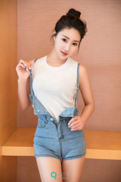 午夜视频在线播放